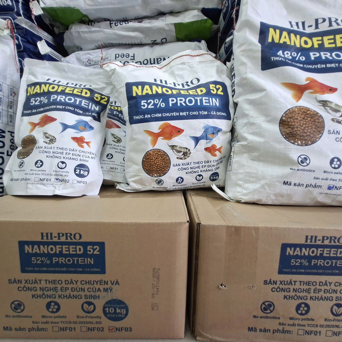 Cám chìm Hipro-nano feed 52%/Mãnh 0.4mm(5 túi 2kg)